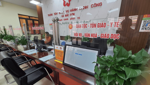 UBND xã Bắc Sơn đẩy mạnh nộp hồ sơ thủ tục hành chính qua Dịch vụ công trực tuyến