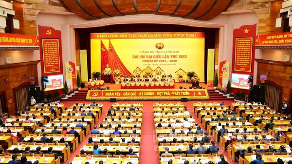 Đoàn đại biểu Đảng bộ xã Bắc Sơn tham dự Đại hội đại biểu Đảng bộ tỉnh Lạng Sơn lần thứ XVIII