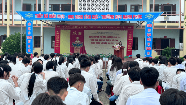 Trung tâm y tế khu vực Bắc Sơn tổ chức tuyên truyền, tư vấn về sức khỏe sinh sản vị thành niên và giáo dục kỹ năng sống