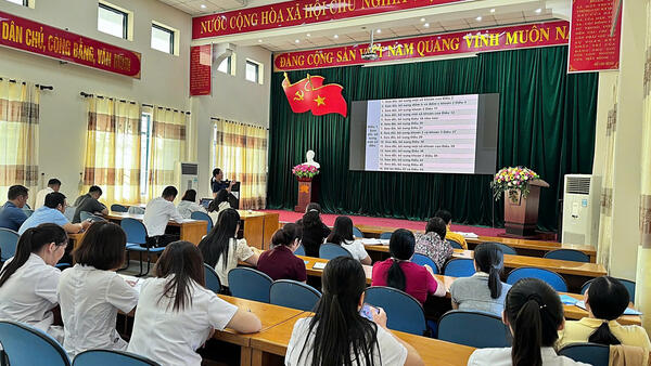 Trung tâm Y tế khu vực Bắc Sơn tổ chức Hội nghị hướng dẫn tập trung cập nhật các kiến thức về Luật phòng, chống HIV/AIDS