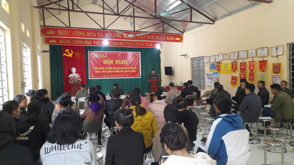 Hội nghị tuyên truyền, phổ biến, giáo dục pháp luật về công tác quản lý bảo vệ rừng và phòng cháy chữa cháy rừng.