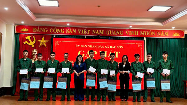 Xã Bắc Sơn gặp mặt, tiễn đưa thanh niên lên đường thực hiện nghĩa vụ Quân sự và nghĩa vụ Công an nhân dân năm 2026