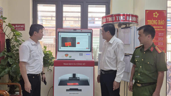 XÃ BẮC SƠN TIẾP NHẬN, BÀN GIAO VÀ ĐƯA VÀO HOẠT ĐỘNG TRẠM DỊCH VỤ CÔNG SỐ
